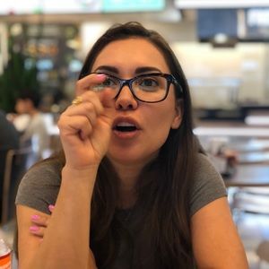 Meet your Posher, Julissa